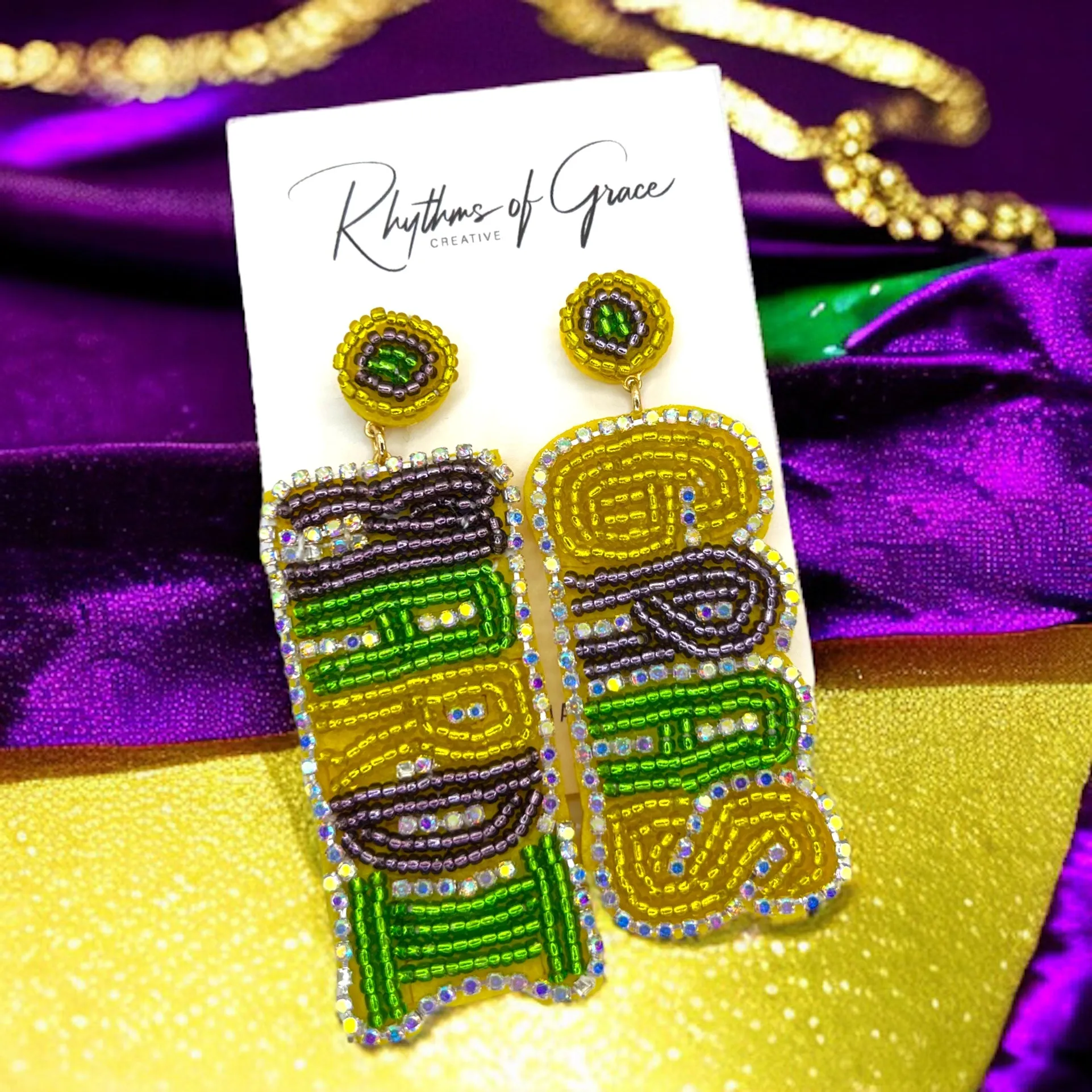 Beaded Mardi Gras Earrings - Purple Green Gold, Mardi Gras Mask, New Orleans, Mardi Gras Jewelry, Beaded Earrings, Mardi Gras Accessories