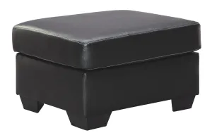 Betrillo Signature Design by Ashley Ottoman