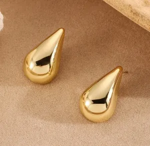 Chic Happens Earrings in Gold