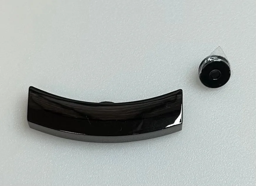 Curved Magnetic Edge Lock