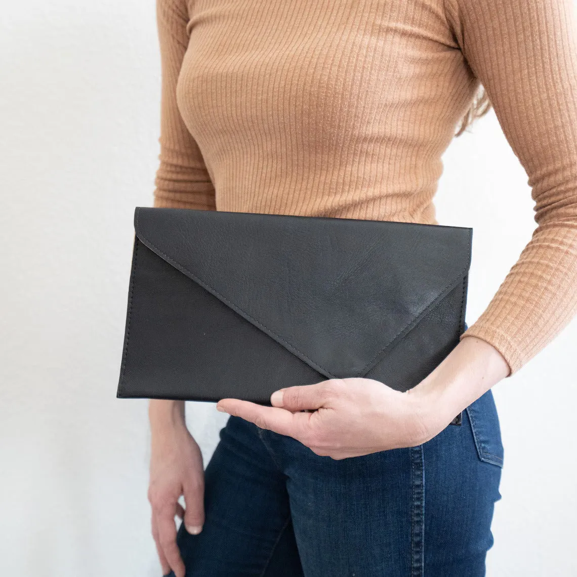 Dazzlo Genuine Leather Envelope Clutch - Black/Tan - 12"