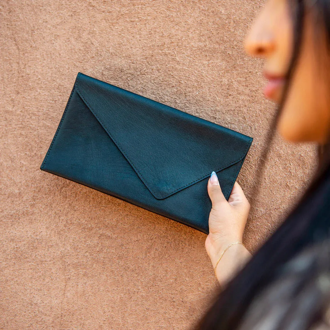 Dazzlo Genuine Leather Envelope Clutch - Black/Tan - 12"