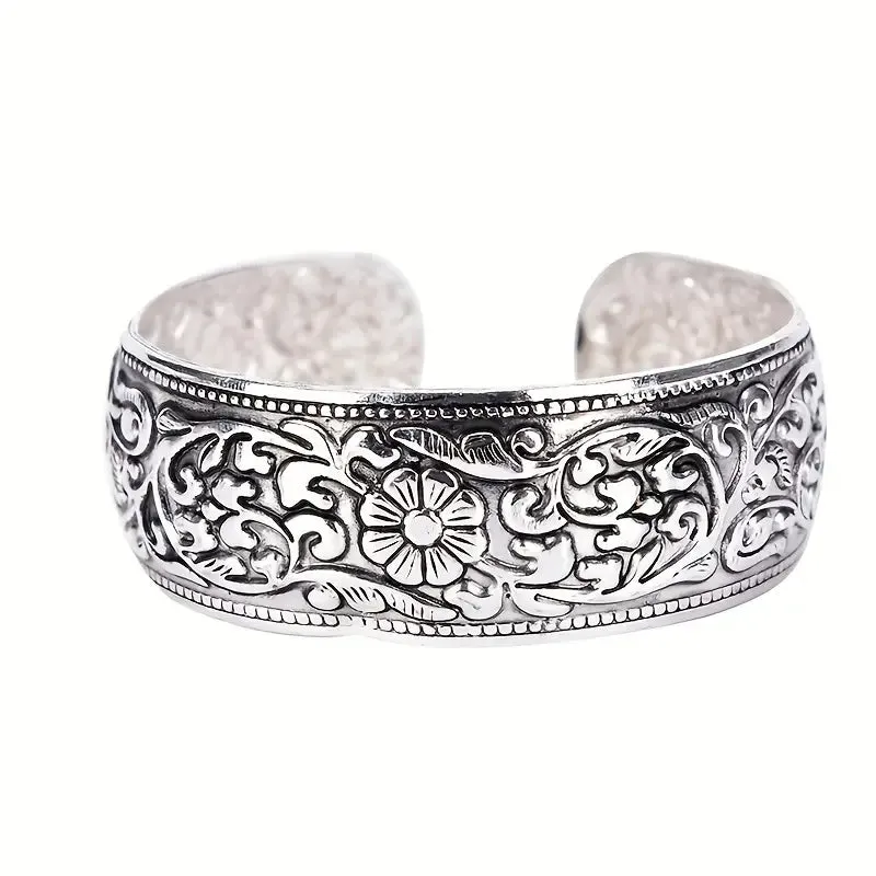 Silver Floral Bracelet at Bling & Bloom's Boutique | Adjustable Bracelets | Women's Gifts